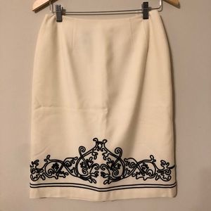 Exquisite Talbots ivory & black brocade wool skirt